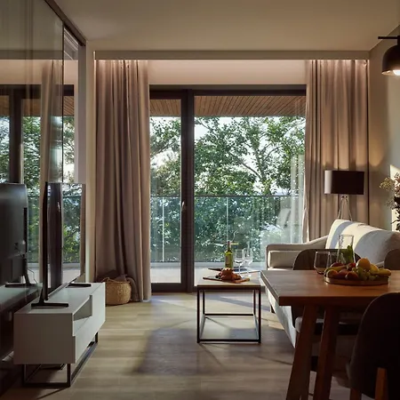 Baltic Jet Luxury אוסטרוני מורסקי