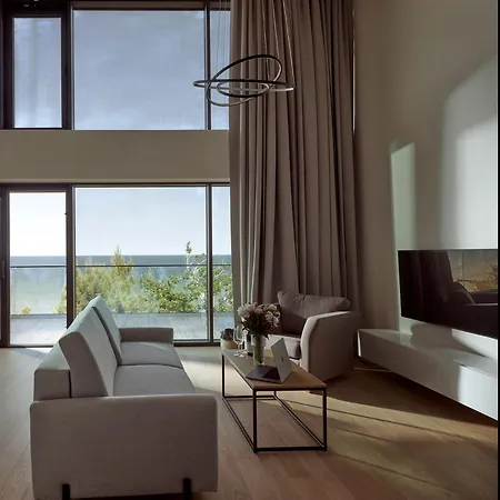 מלון דירות Baltic Jet Luxury 4*